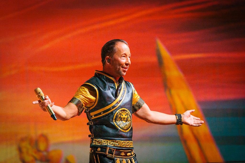 DJ Bobo "EVOLUT30N Tour"