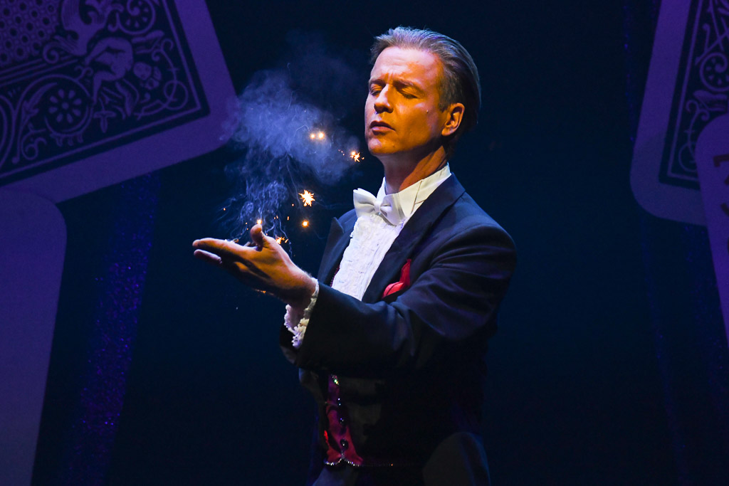GOP Varieté Theater Bremen - Zauberhaft