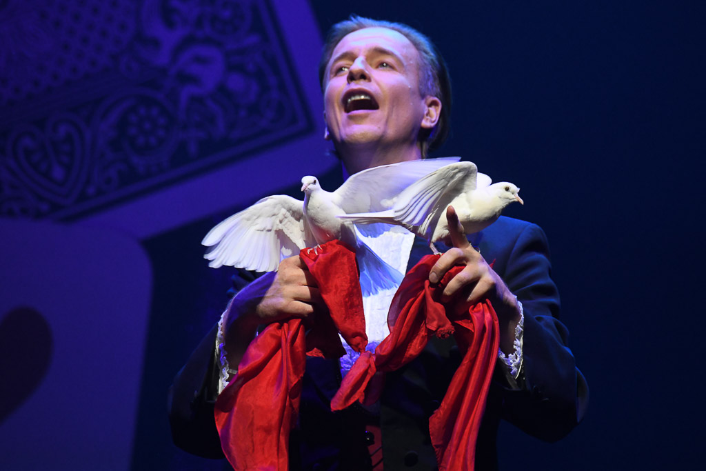 GOP Varieté Theater Bremen - Zauberhaft
